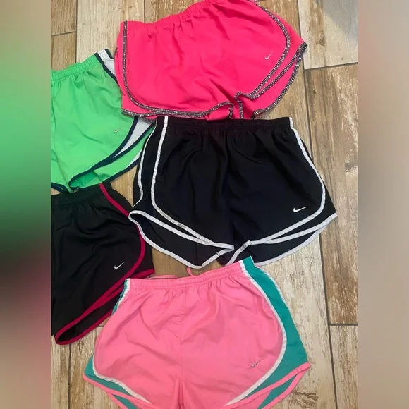 Nike Athletic Shorts Bundle Medium Running Gym- Lot 5 - Picture 2 of 3